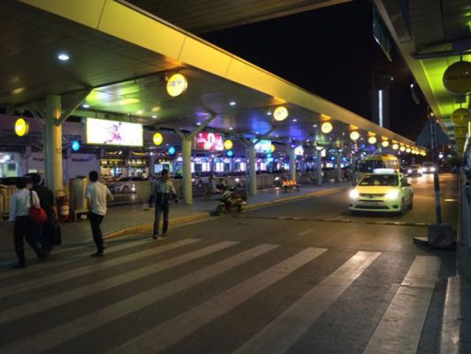 Dịch vụ taxi đưa đón sân bay Nội Bài về Ba Đình Hà Nội